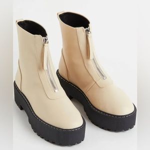 Ladies H&M off white Chunky Zip-front Boots